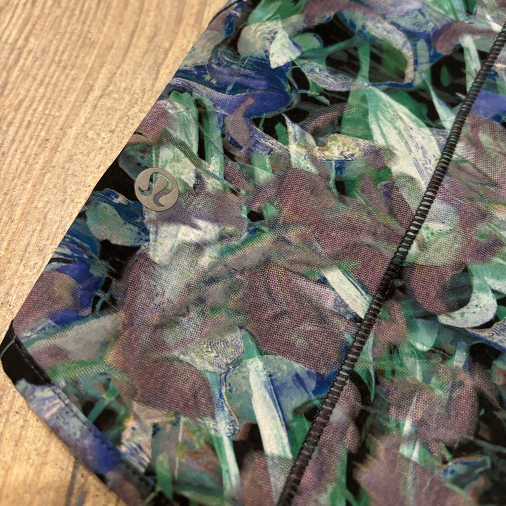 LULULEMON Track That 5" Short Rapid Flourish Multi Size 4 - Picture 13 of 14